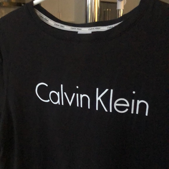 Calvin Klein black t-shirt - Picture 4 of 4